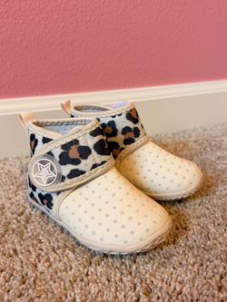 Baby shoes