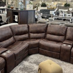 Power Reclining Sectional 