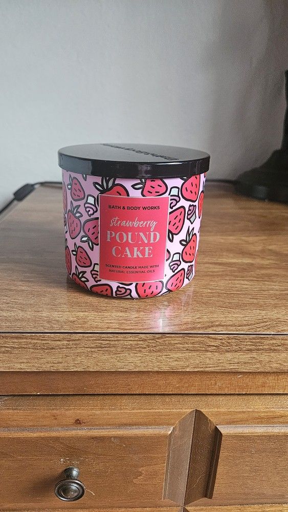 Pound Cake Strawberry Candle Only $10.00