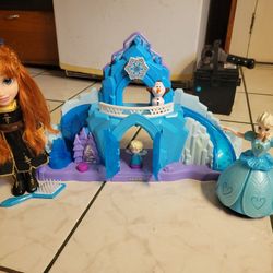 LittlePeople Frozen Castle Including Olaf, Anna Doll And Elsa Singing Toy