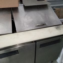 Dukers 3-Door Commercial Grade Food Prep Table Refrigerator 