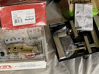  Halifax Square Satin Nickel Door Handle w/ Lock