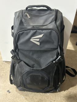 Easton Baseball Bag With Helmet Holder And Tons Of Space ( Pick Up Only ) 