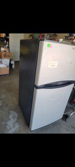 MINI FRIDGE