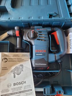 Makita 1 1/8 Corded Rotary Hammer Drill $220 Firm 