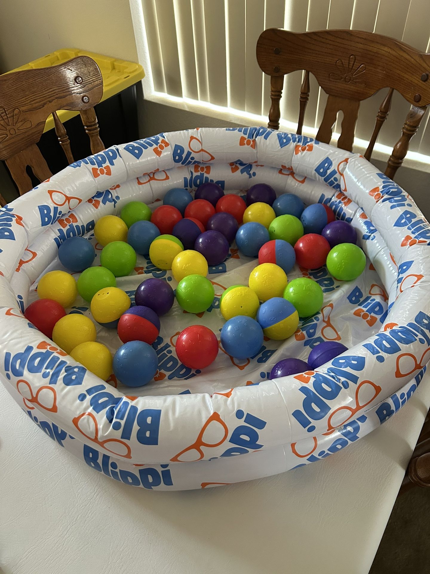 Blippi Inflatable Ball Pit With 43 Balls