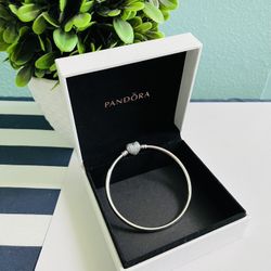 Pandora Pace Heart Bangle 