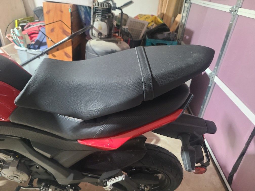 Stock Z125 Seat
