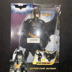 Action Cape Batman Figure: The Dark Knight 