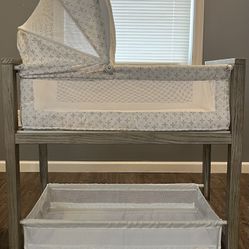 2 In 1 Wooden Farmhouse Style Baby Bassinet 