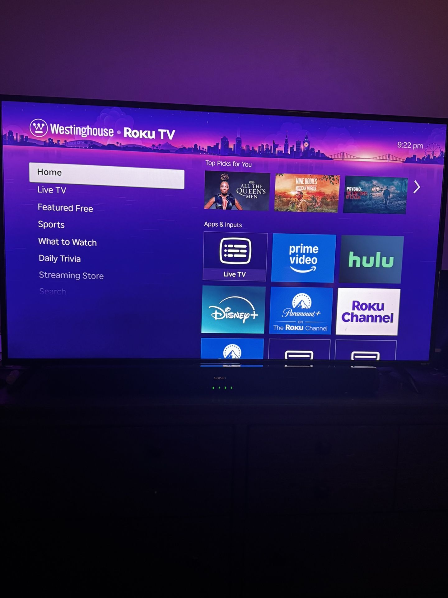 50” Westinghouse Flat Screen Tv Plus Saiyin sound Bar