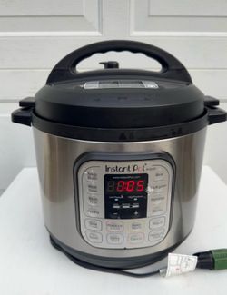 New 8qt Instant Pot® Brand Multi-functional Electric Pressure Cooker (Stainless Steel Inner Container)
