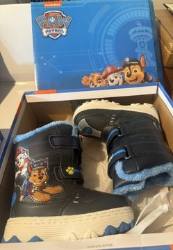 Paw Patrol Snow Boots Size 8 