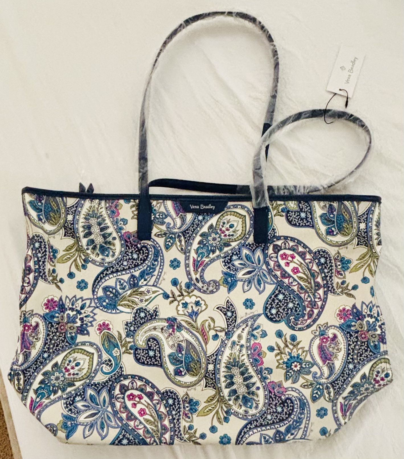 Brand New Vera Bradley Large Tote Bag