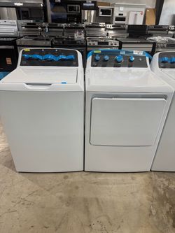 WASHERS AND DRYER SET, WE FINANCE!