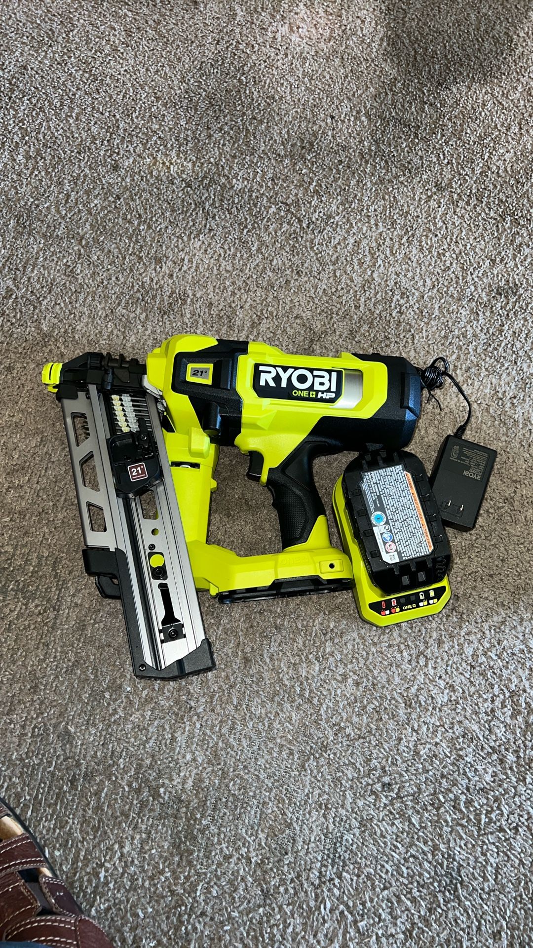 Ryobi 18v Brushless HP 21* Framing Nailer Battery and Charger