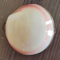 Vintage Mother of pearl Brass Shell Coin Purse Pill Case Trinket Box 4" x 3"