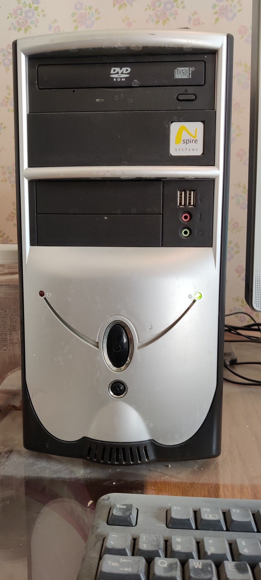 Aspire Systems Desktop