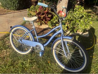 24” Huffy beach cruiser bike