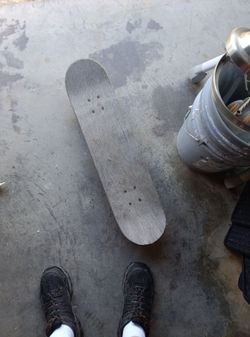 Skateboard (READ THE ENTIRE POST BEFORE MESSAGING ME)