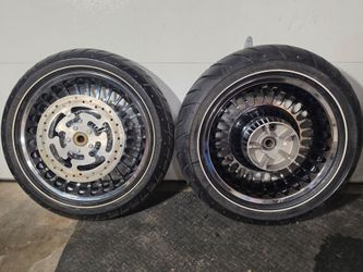OEM Harley-Davidson 28-Spoke Contrast Chrome "Knuckle" Wheels - WITH BRAND NEW Dunlop Tires Set (17" Front / 16" Rear)