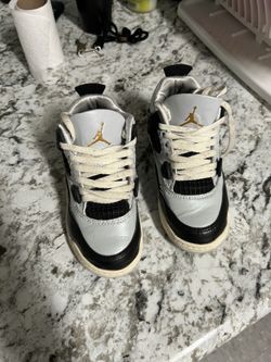 Jordan 4 Size 11c