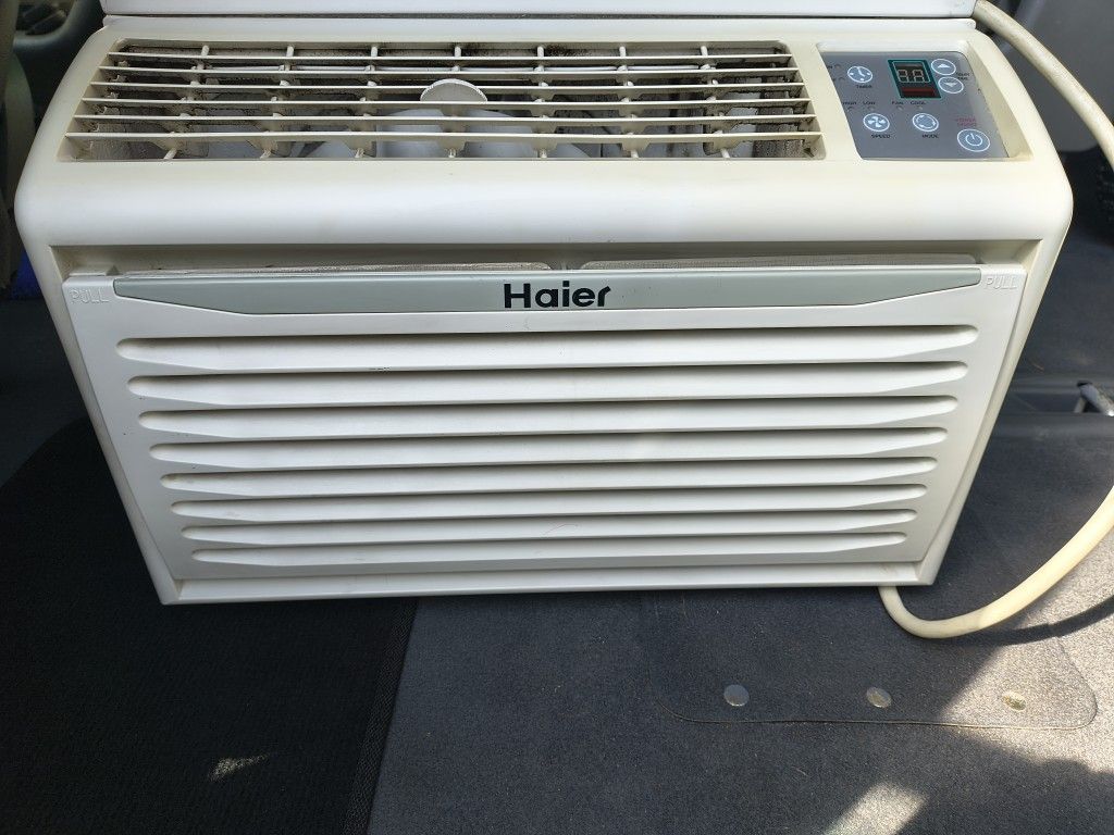 Haier 5000 BTU Air Conditioner