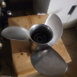 Yahmaha Honda Mercury  Suzuki  Outboard  Propeller 