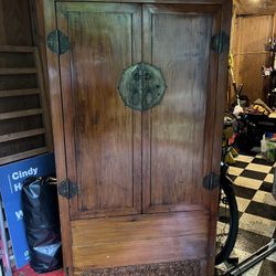 Beautiful Vintage Asian Dresser