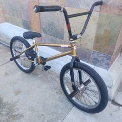 BMX BIKE FOR SALE 
