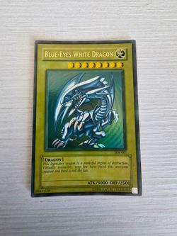 Yu-Gi-Oh Blue-Eyes White Dragon SDK-001