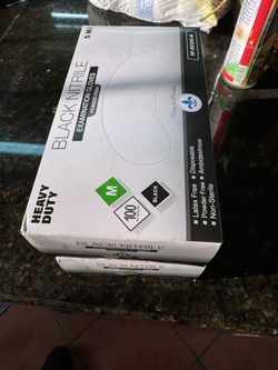 Gloves 🧤 (black Color )⚫️ ⚫️⚫️⚫️