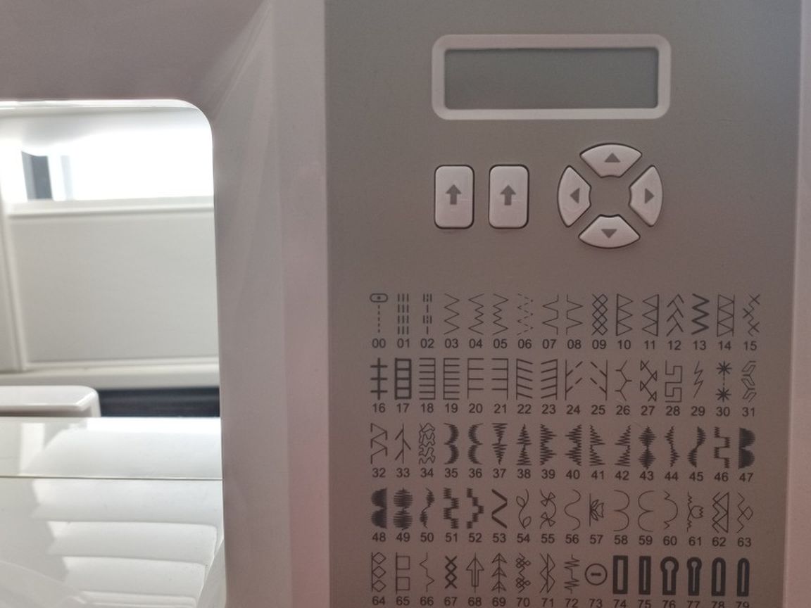 Singer Brilliance Sewing Machine