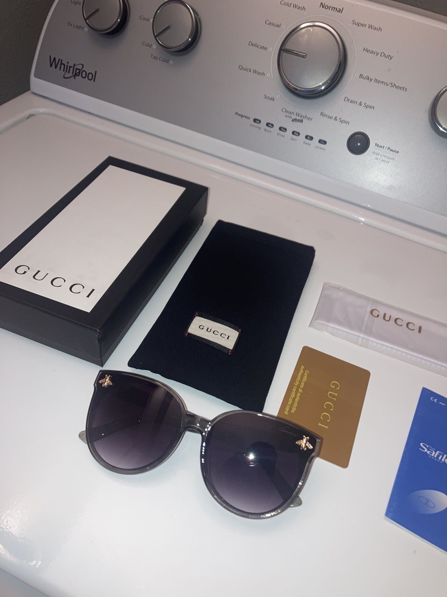 Black Gucci Shades/Sunglasses