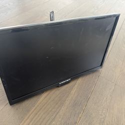 19” HD TV With Wall Mount