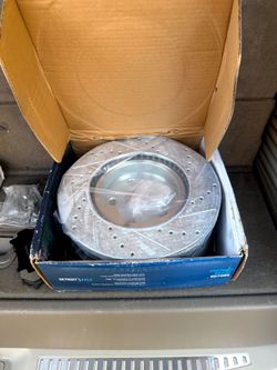DETROIT AXLE FRONT & REAR DRILLED SLOTTED ROTORS AND CERAMIC BRAKE PADS KIT SET