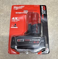 Milwaukee M12 XC6.0 Battery . Brand NEW .  NUEVO.