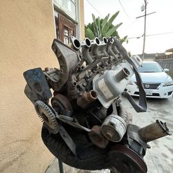 PARTS V6 Ford 4.9