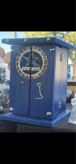 COWBOYS  SHOT GLASS SET 750 ml  BOTTLE WITH 4 SHOT GLASS SET