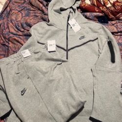 XXL NIKE TECH SWEATSUIT ((REAL)) New 