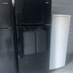 BLACK TOP FREEZER REFRIGERATOR DELIVERY AVALABLE 