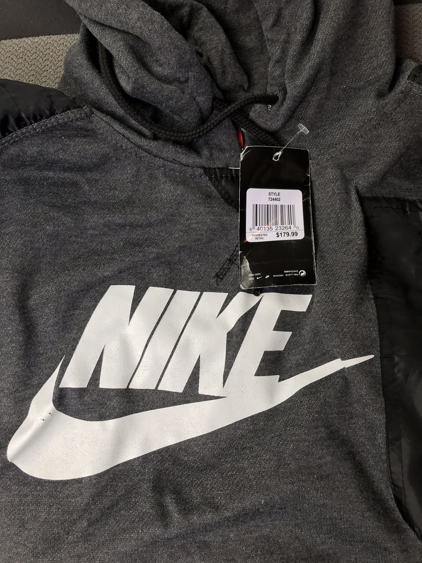 Nike Matching Sweat shorts and hooded tank top
