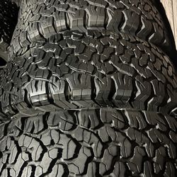 2 llantas LT265/70R17 BFGoodrich All Terrain T/A KO2