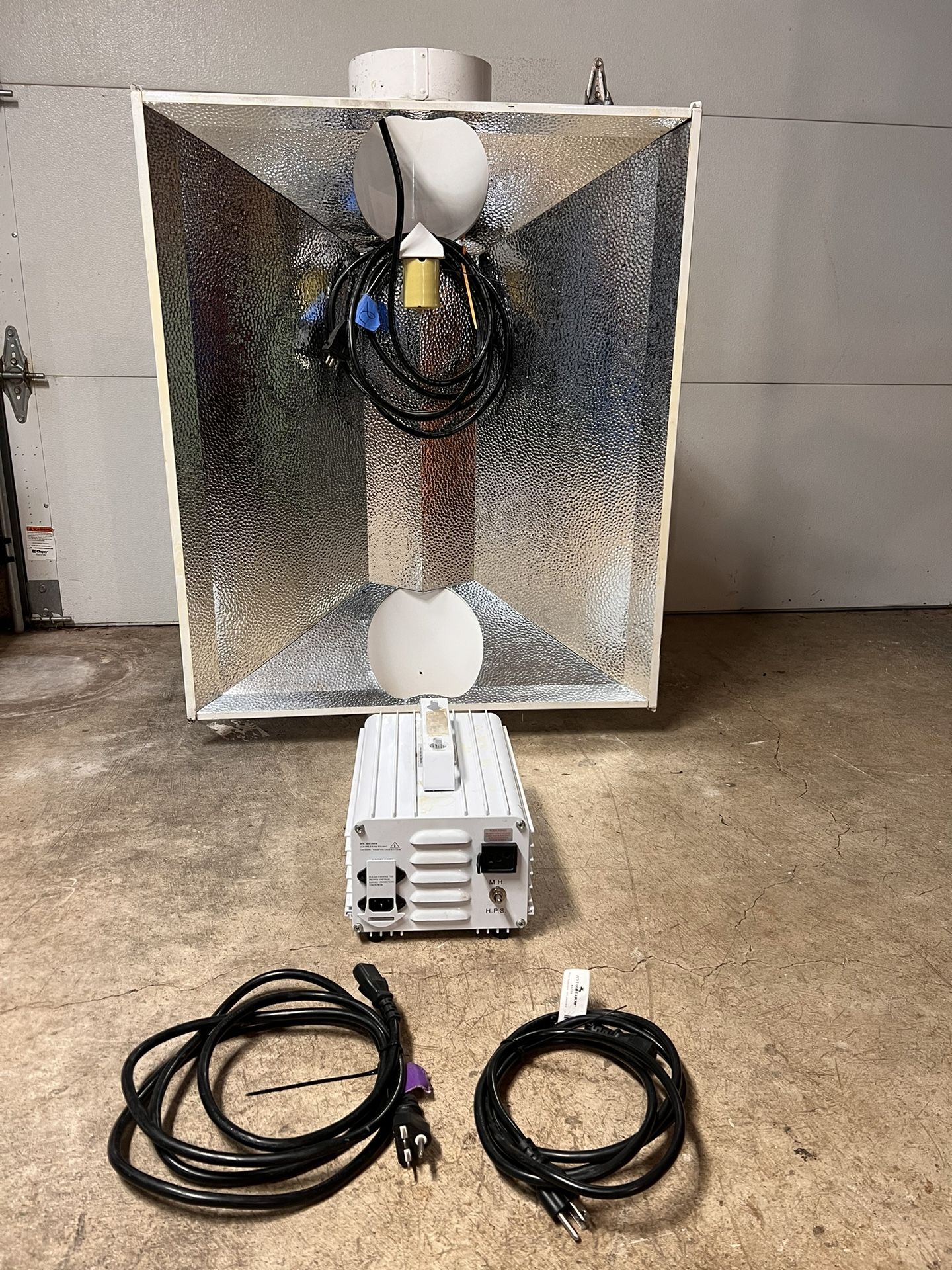 Grow Light / 1000W MH/HPS Ballast Bundle for Hydroponics