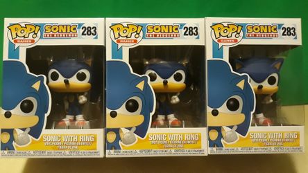 FUNKO POP SONIC , IRON MAN.