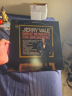 1966 vinyl LP Great Moments on Broadway