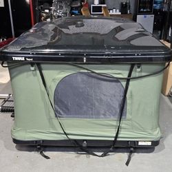 Thule Basin Roof Top Tent 