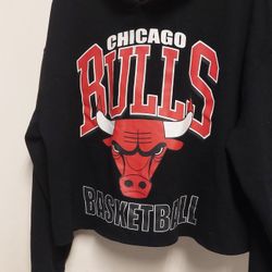 Hybrid Apparel Chicago Bulls Basketball Raw Hem Cropped Women Hoodie 