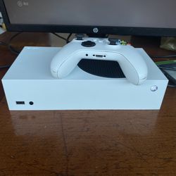 Xbox Series S  W Controller