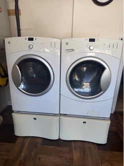 GE Front Load Washer and Dryer Set